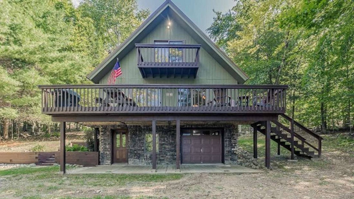 Day Cabin | Cozy Cabin with Lake Access