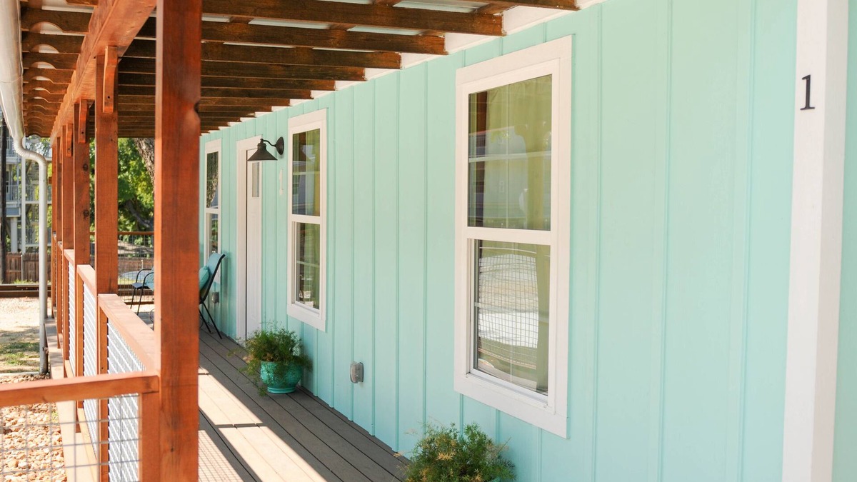 New Braunfels Cabin | Cozy Cabins near the Comal River- Cabin #1-Fiesta Theme Walk to Wurstfest
