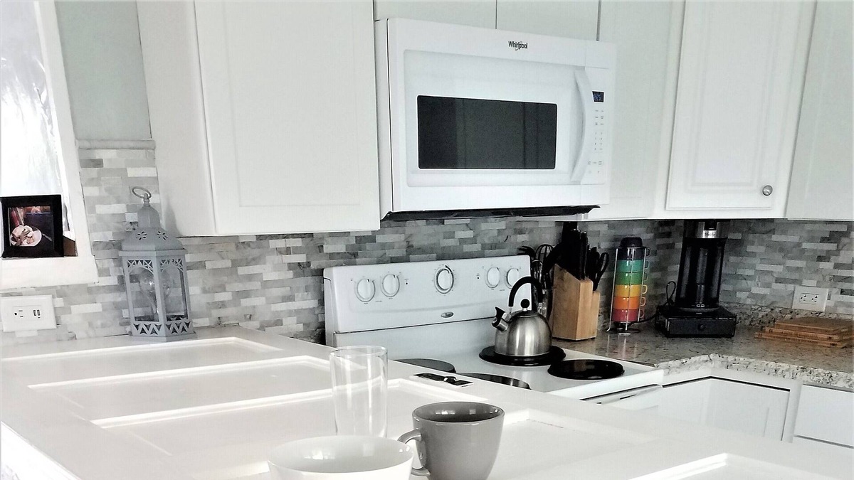 Snohomish Cottage | Cozy Cady Cottage walk to antiques, restaurants, and centennial trail