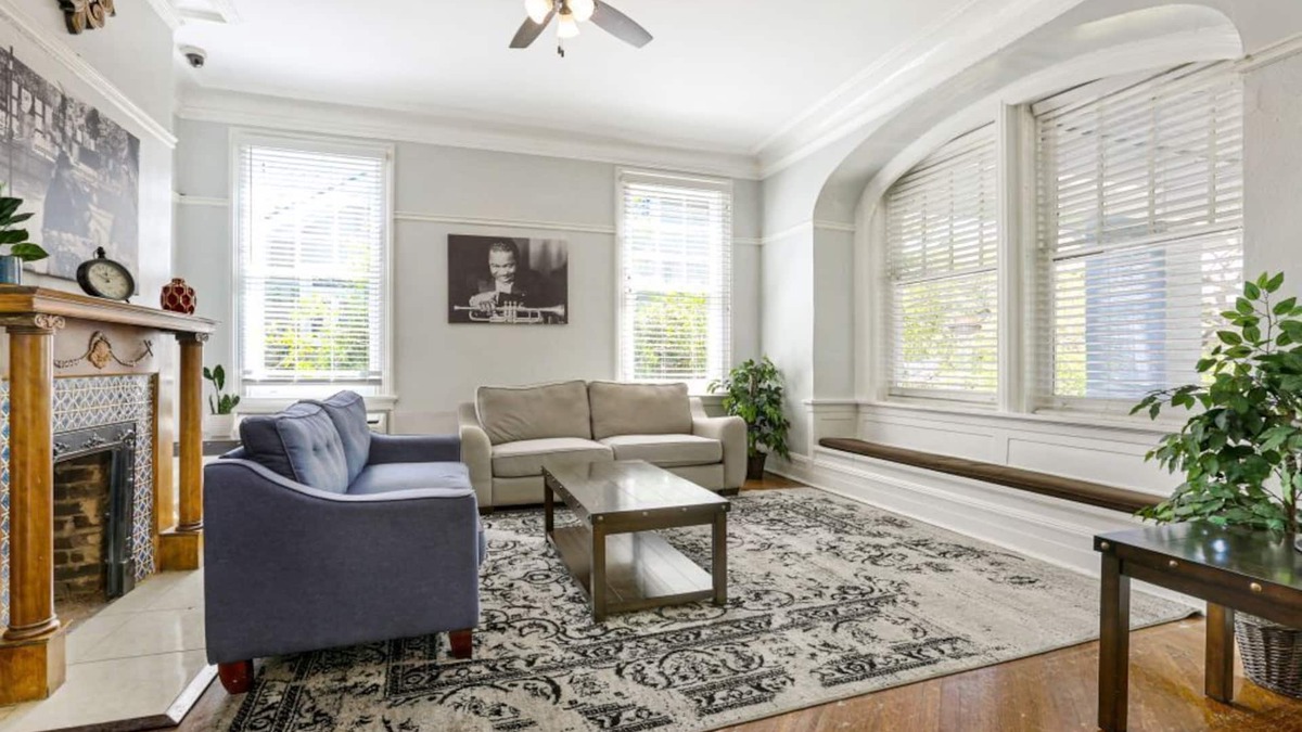 Mid-City Hotel | Cozy Canal Studio Near Everything!