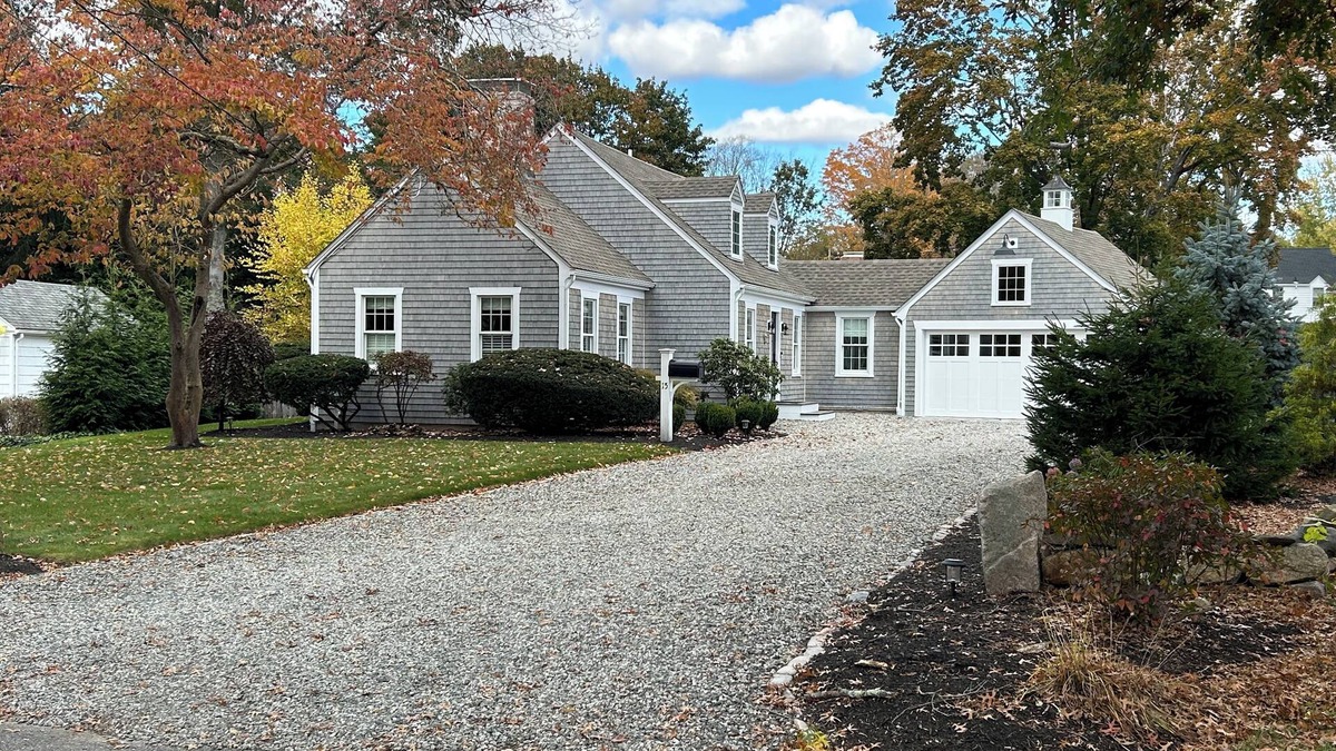 East Greenwich House | Cozy Cape Cottage in East Greenwich, RI