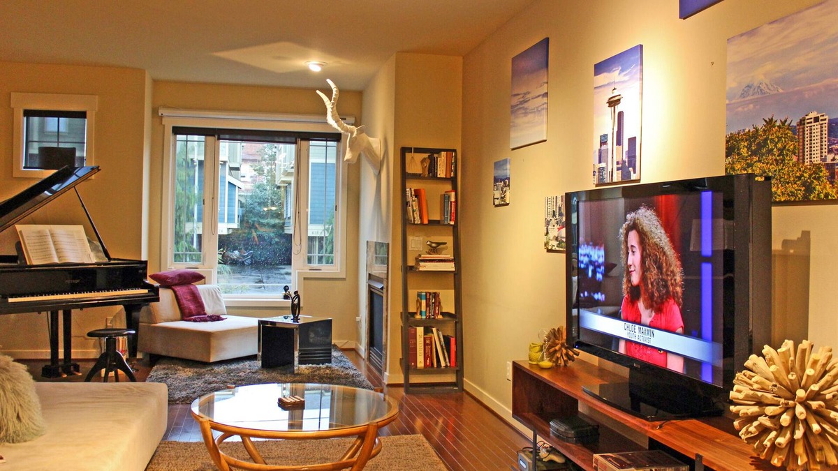 Broadway House | Cozy Capitol Hill home