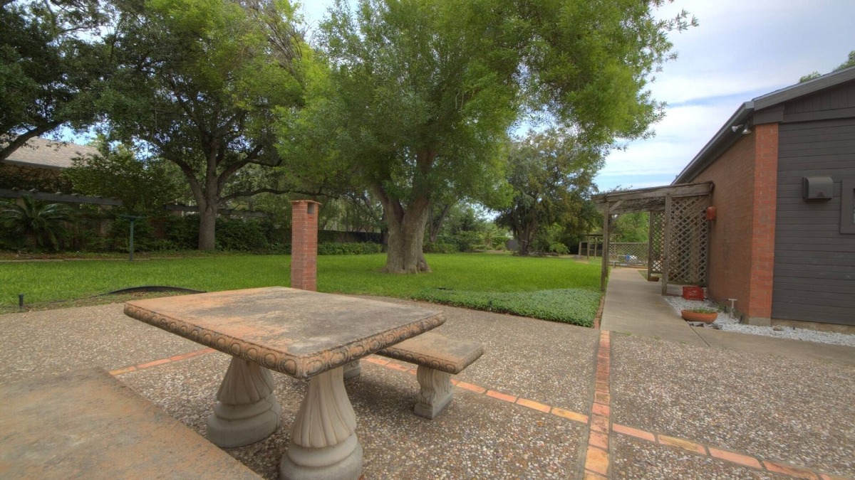 Harlingen House | Cozy Casita near downtown Harlingen!