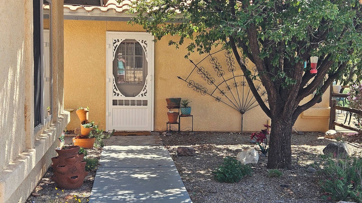 Huachuca City Cottage | Cozy Casita with Stunning Mountain Views & Relaxing Amenities