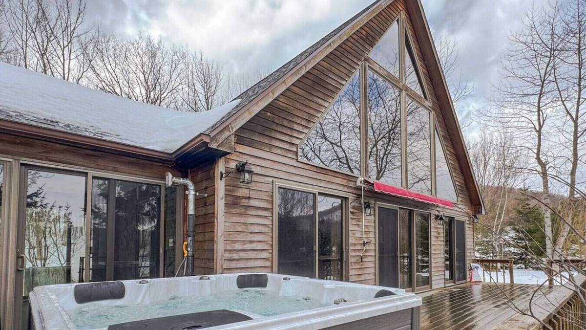 East Worcester Cabin | Cozy Catskill A-Frame With Hot Tub