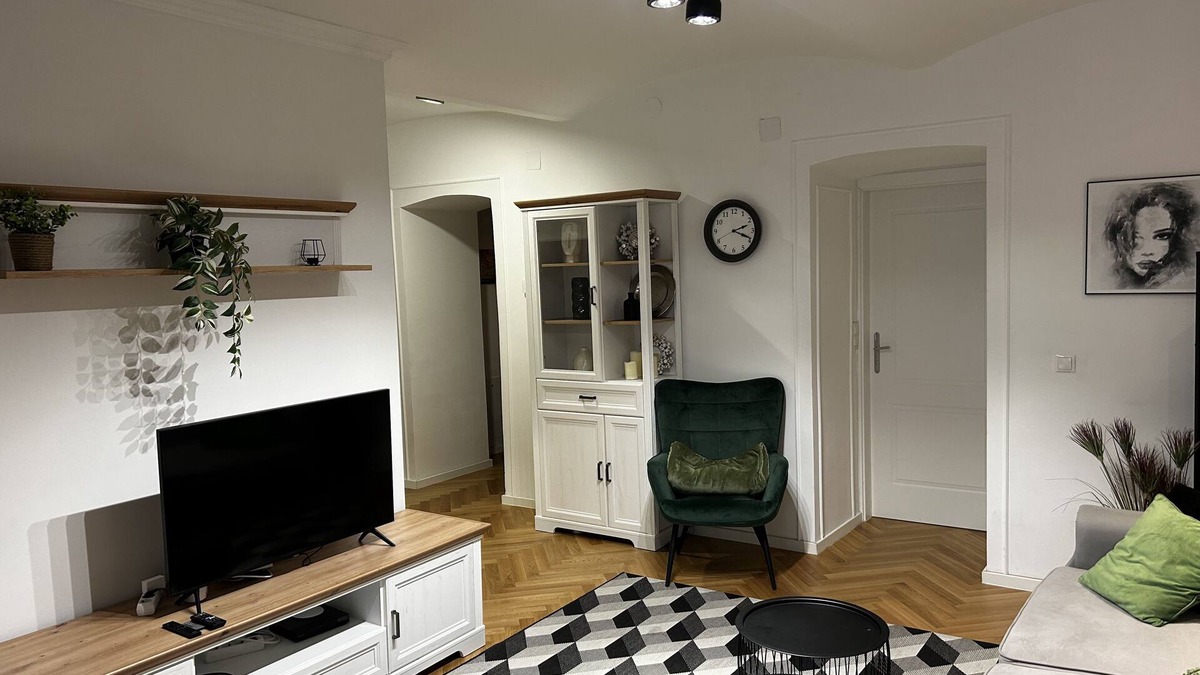 Rudolfsheim-Funfhaus Apartment | Cozy & Central Apartment near Stadthalle