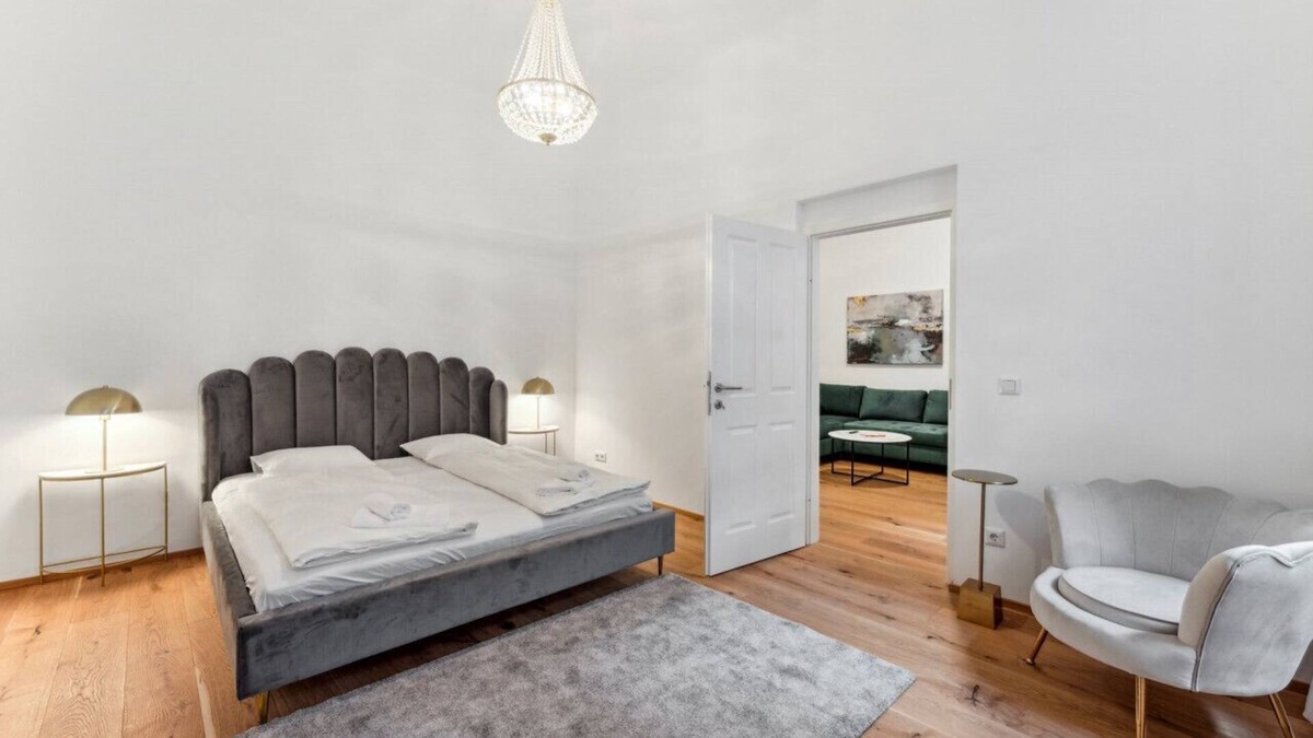 Leopoldstadt Apartment | Cozy Central Couple Apartment