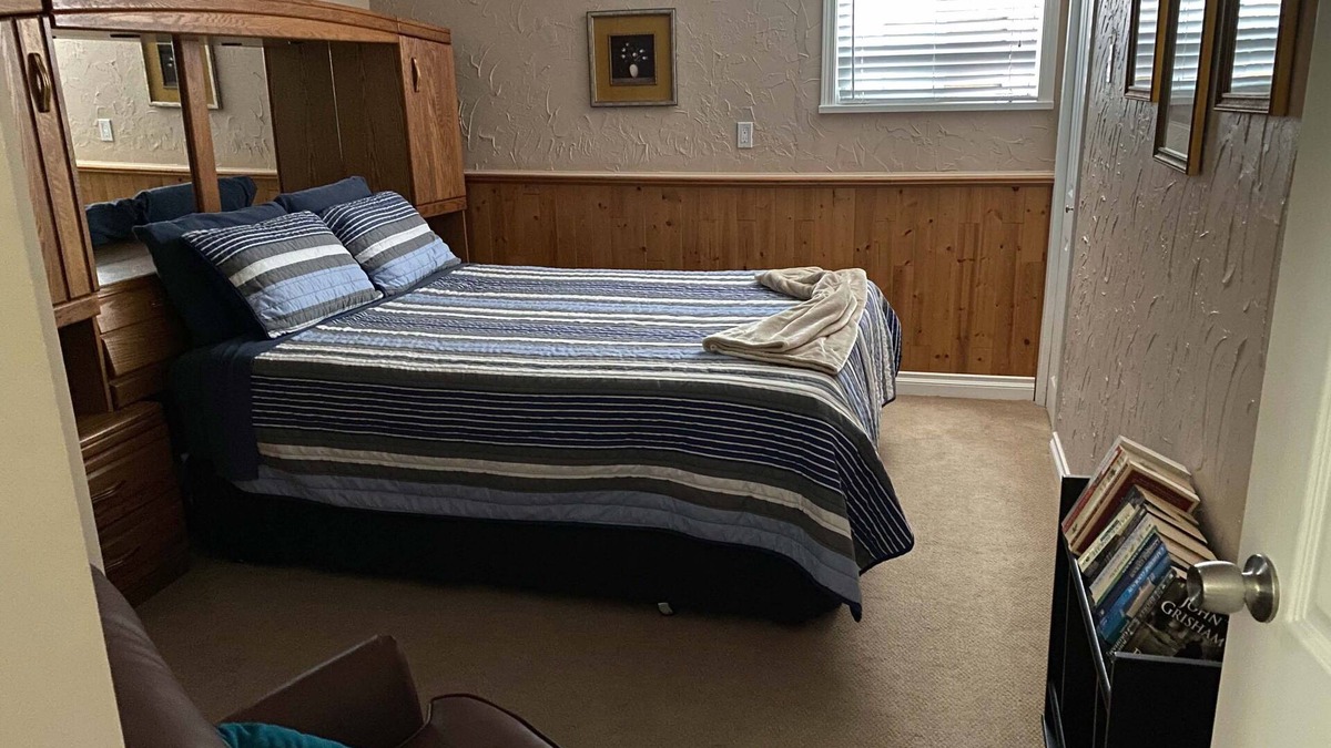 Campbell River Apartment | Cozy central located suite near hospital