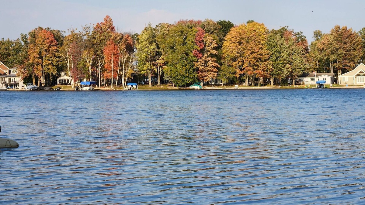 Canadian Lakes Ski Chalet | Cozy chalet cottage between the main Canadian Lake and West Canadian Lake.