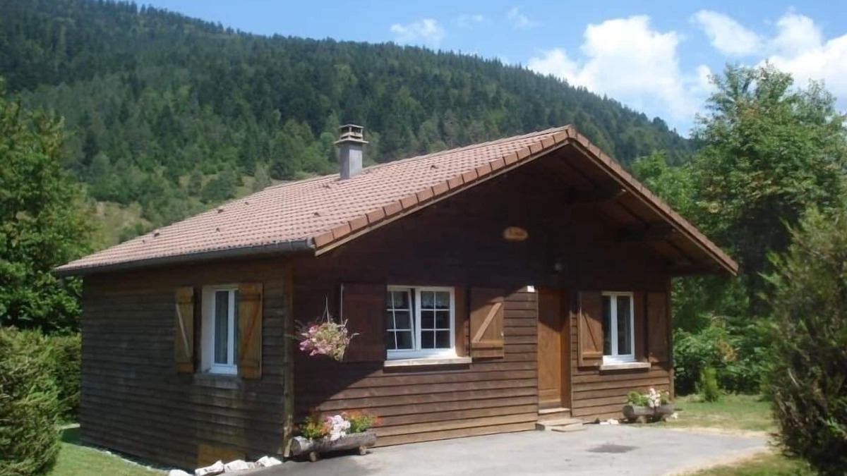 La Bresse Cottage | Cozy Chalet Near Ski Resort with Fireplace, WiFi, & Pet-Friendly