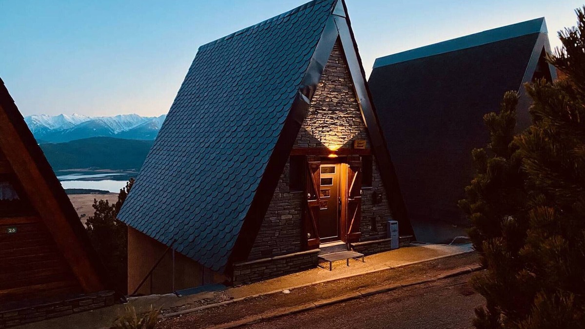 Les Angles Ski Chalet | Cozy chalet with jacuzzi, parking and Wi-Fi in Les Angles
