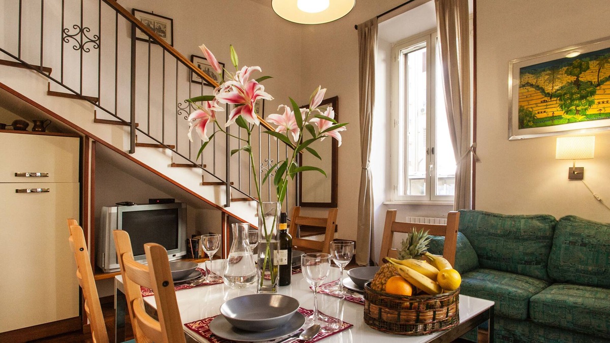 Salario Apartment | Cozy Charming Quiet Studio a few meters from Villa Borghese - a/C, Wifi, TV SaT