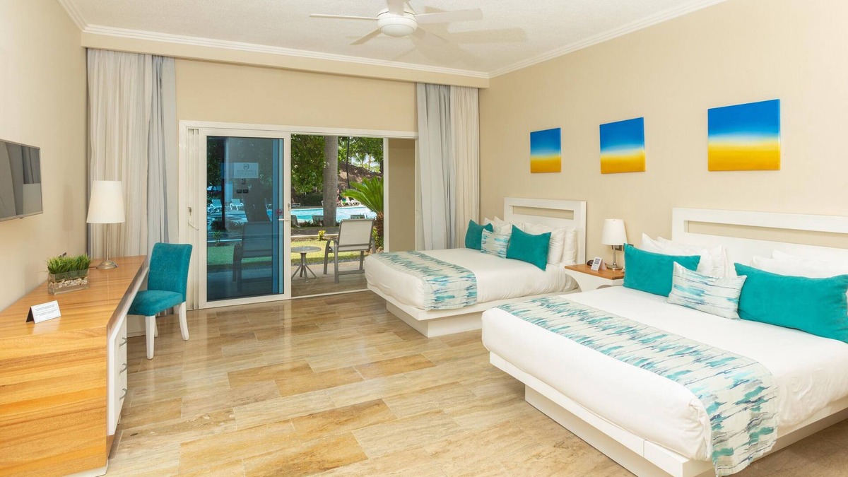Munoz Apartment | COZY & CLEAN 2 Bed Studio With 5 star amenities