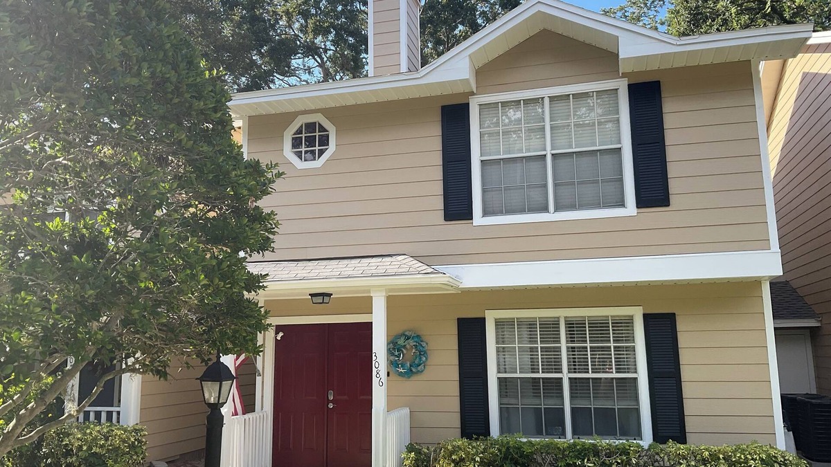 Fox Chase Cottage | Cozy Coastal Cottage with Pool and Tennis Courts - Sleeps 8