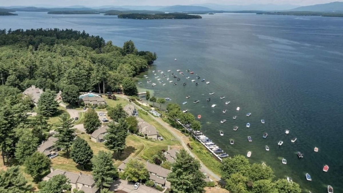 Gilford Condo | Cozy Condo at Lake Winnipesaukee- Available all seasons!