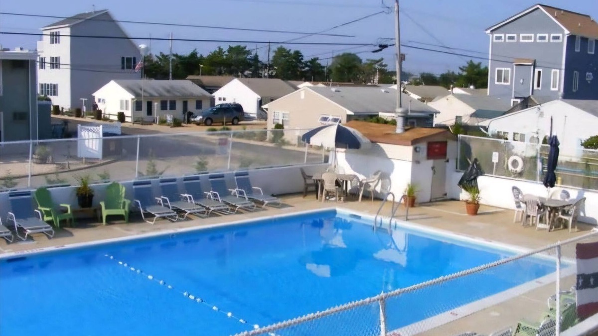 Seaside Heights Condo | Cozy condo in awesome Ortley Beach with Pool