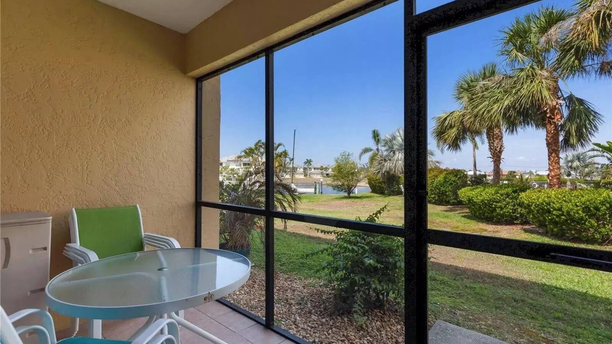Punta Gorda Condo | Cozy condo in sunny Punta Gorda. 10 minutes away from the new Sunseeker Resort.