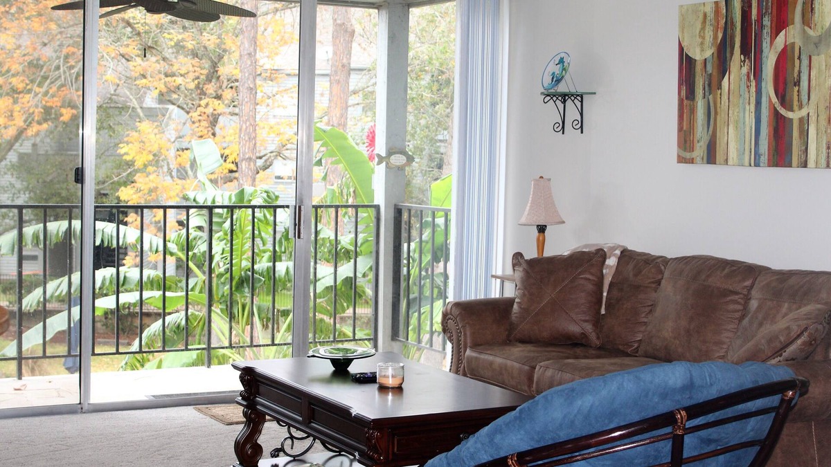 Walden on Lake Conroe Condo | Cozy Condo on Lake Conroe