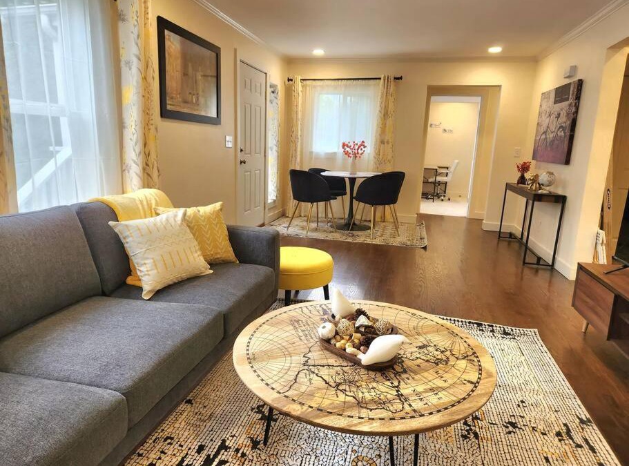 Mann Apartment | Cozy contemporary 2BR with Sofa bed in the office