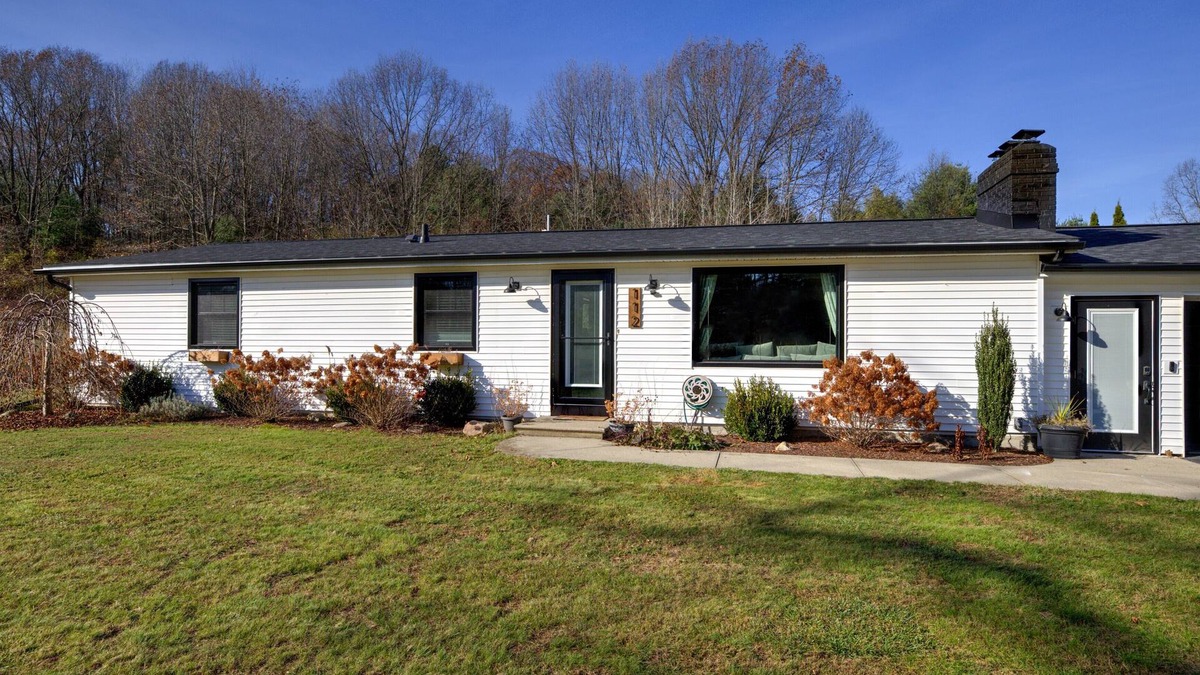 Saratoga Springs House | Cozy & Convenient