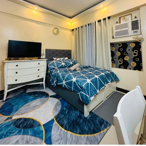 Pinagsama Hotel | Cozy Corner Haven near Venice Grand Canal Mall