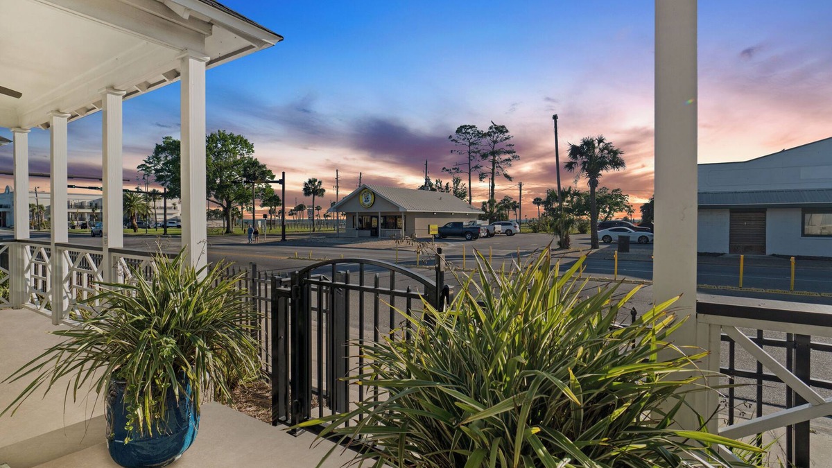 Port St. Joe Cottage | Cozy Cottage 1 of 4 with Bay Views| 2BR | Pool | Grill | Near Bay & Gulf