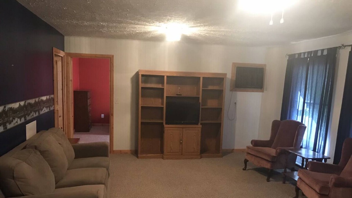 Nancy House | Cozy Cottage 2 minutes from the lake