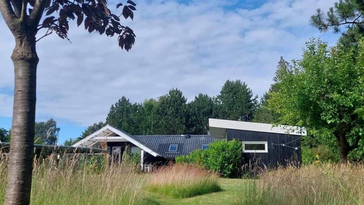 Faarevejle House | Cozy cottage a few meters from fantastic views of Sejrøbugten