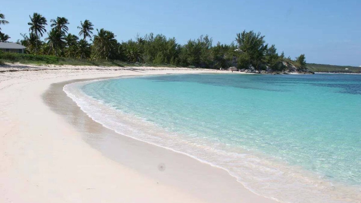 Governor's Harbour Cottage | Cozy Cottage, Walk to Spectacular Twin Coves Beach