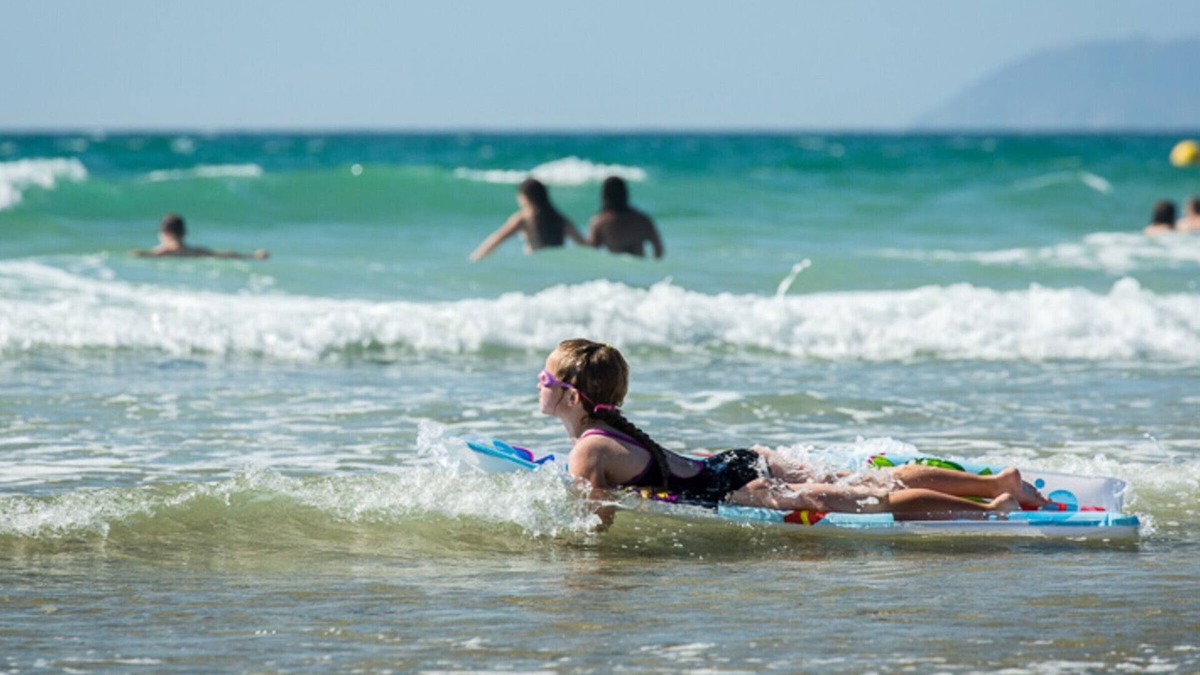 Siouville-Hague Cottage | Cozy cottage by the beach with Wifi, parking and pets allowed