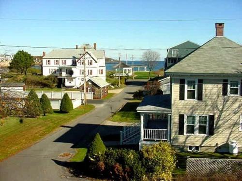 York Beach House | Cozy Cottage by the Sea