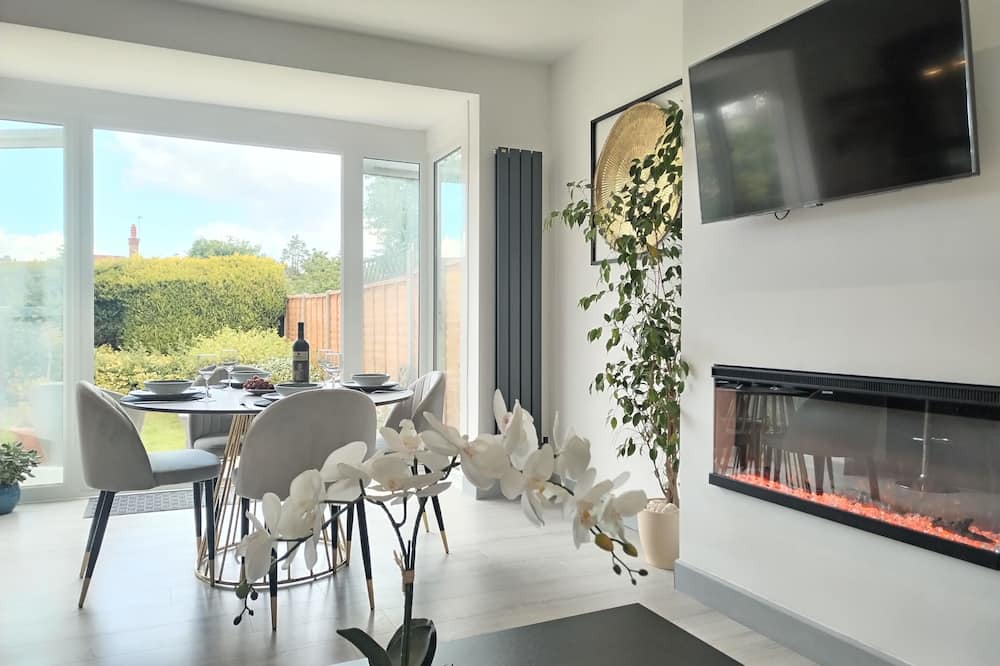 Epsom Cottage | Cozy Cottage Getaway - Close to London