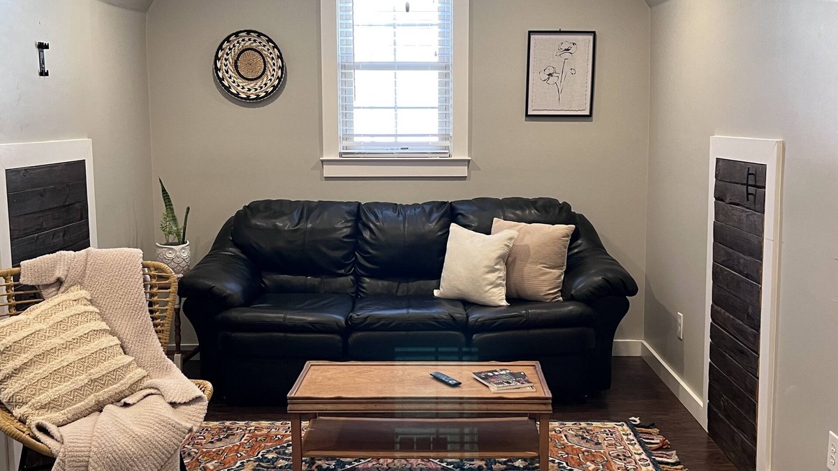 Florence Apartment | Cozy Cottage in DT Florence, AL.