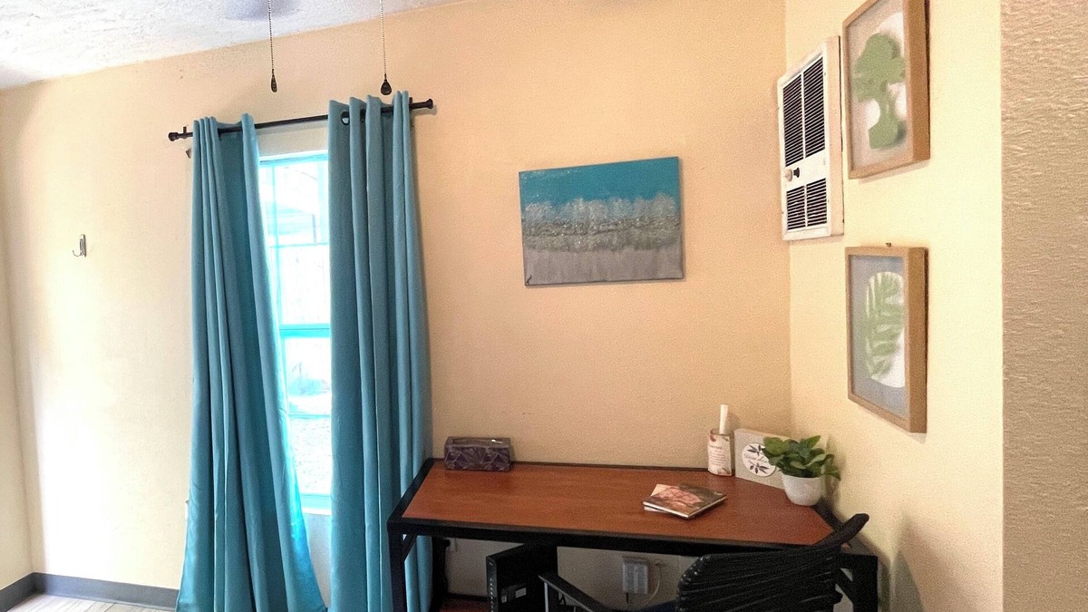 Hattiesburg Cottage | Cozy cottage in Hattiesburg with AC, WiFi