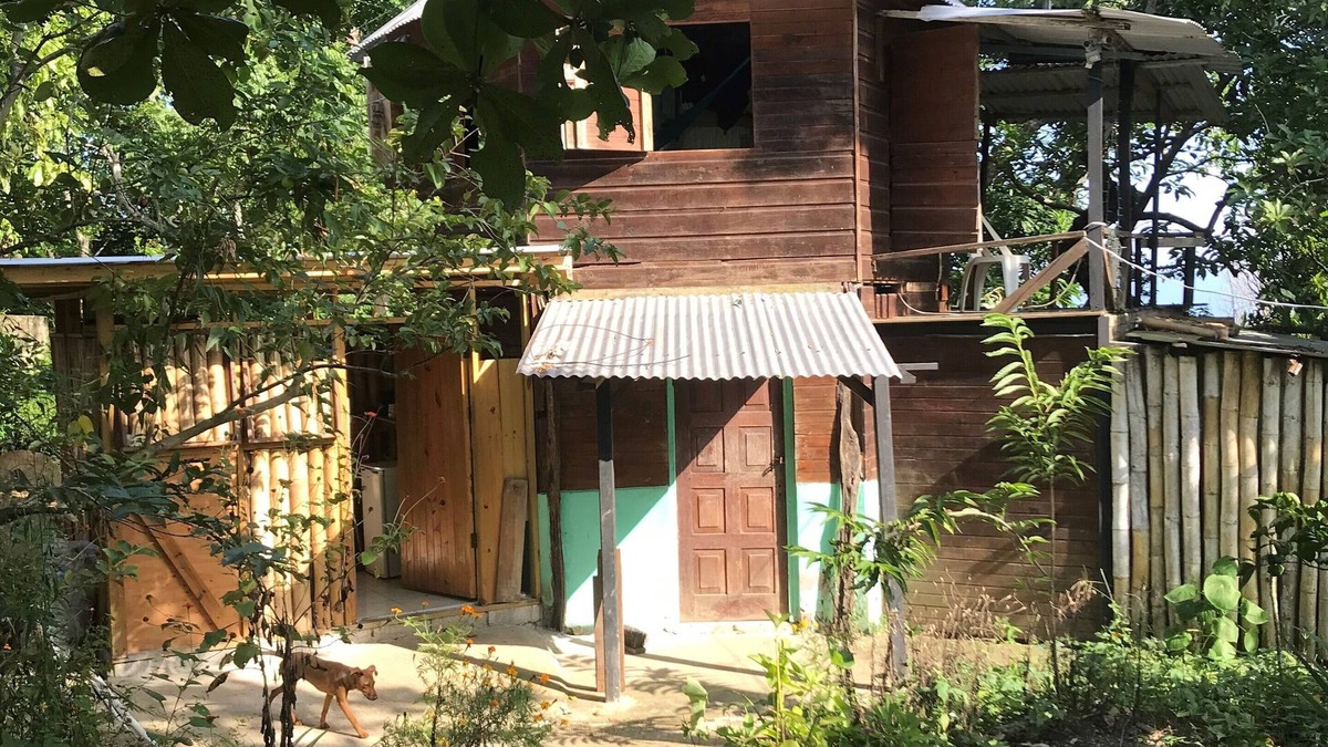 Robins Bay Cabin | Cozy Cottage In Rural Jamaica. Rich In Sunshine, Colour, Flavour, And Warmth.