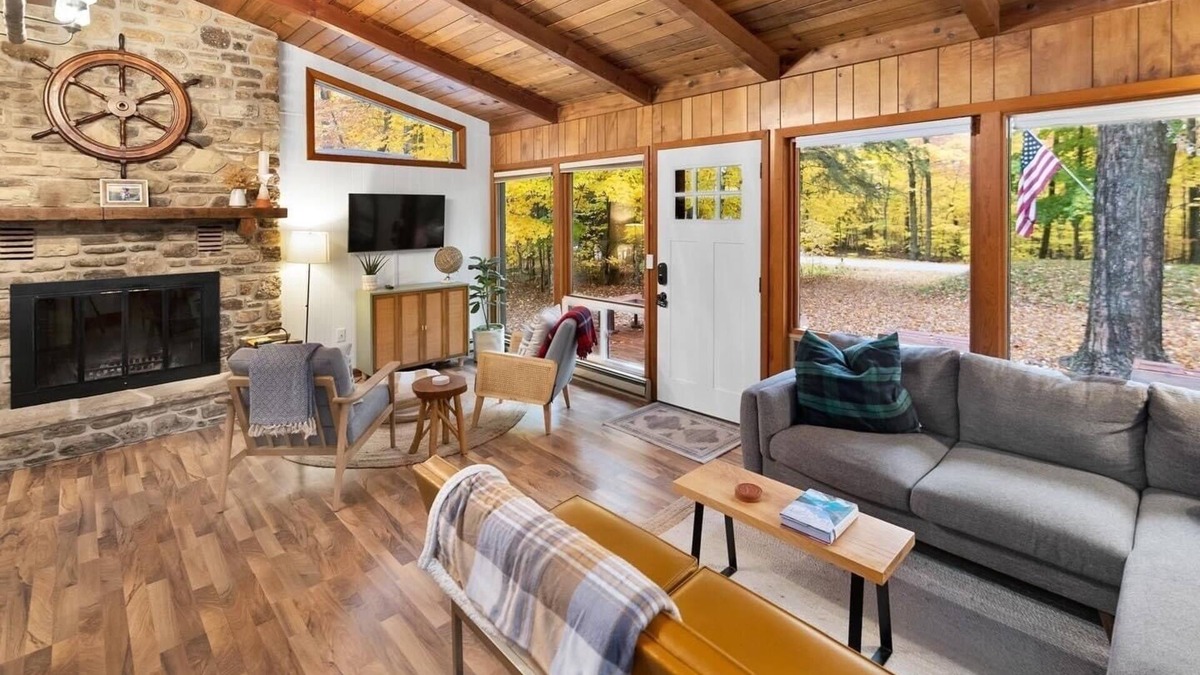 Gills Rock Cottage | Cozy Cottage in the woods of Northern Door County