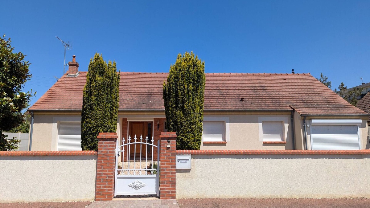 Villemandeur Cottage | Cozy cottage in Villemandeur with garden near Montargis