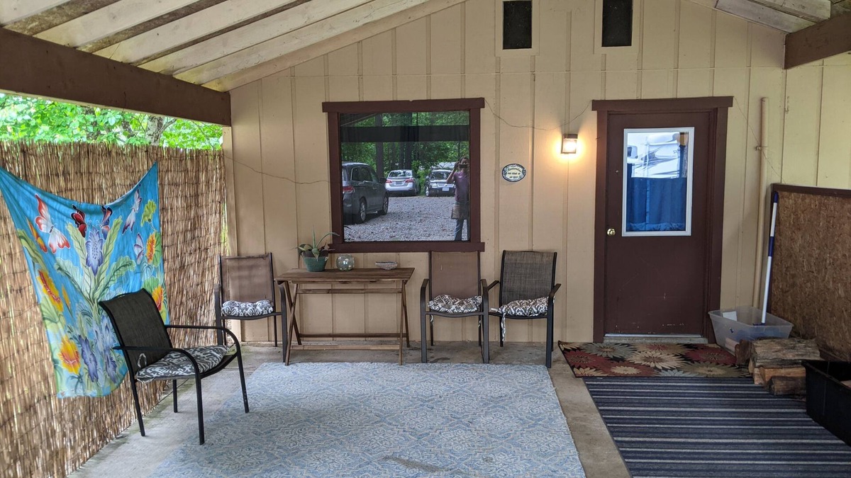 Cave Junction Cottage | Cozy cottage near Caves and Coast