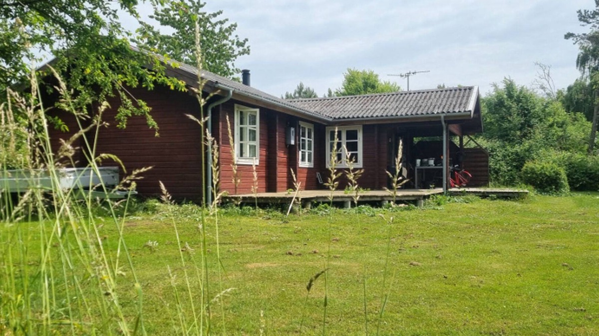 Ristinge House | Cozy cottage on a nature plot, with a bathroom and oven