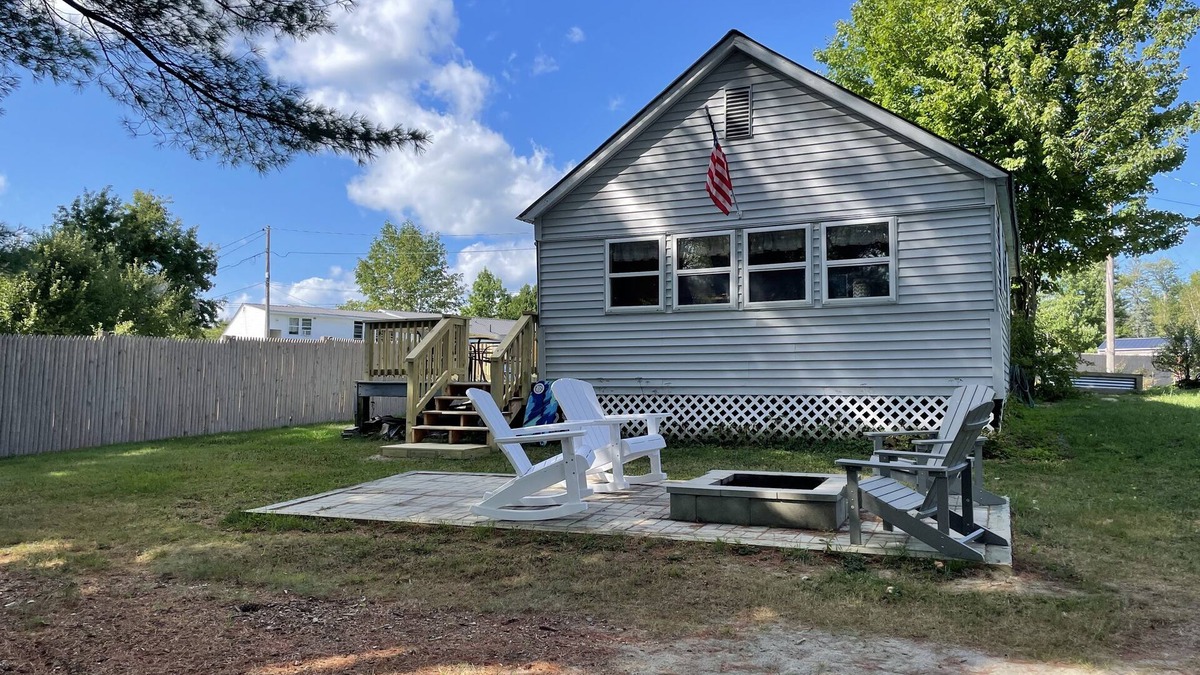 Belgrade Cabin | Cozy Cottage on Ellis Pond-Cabin #2 at Kozy Cove