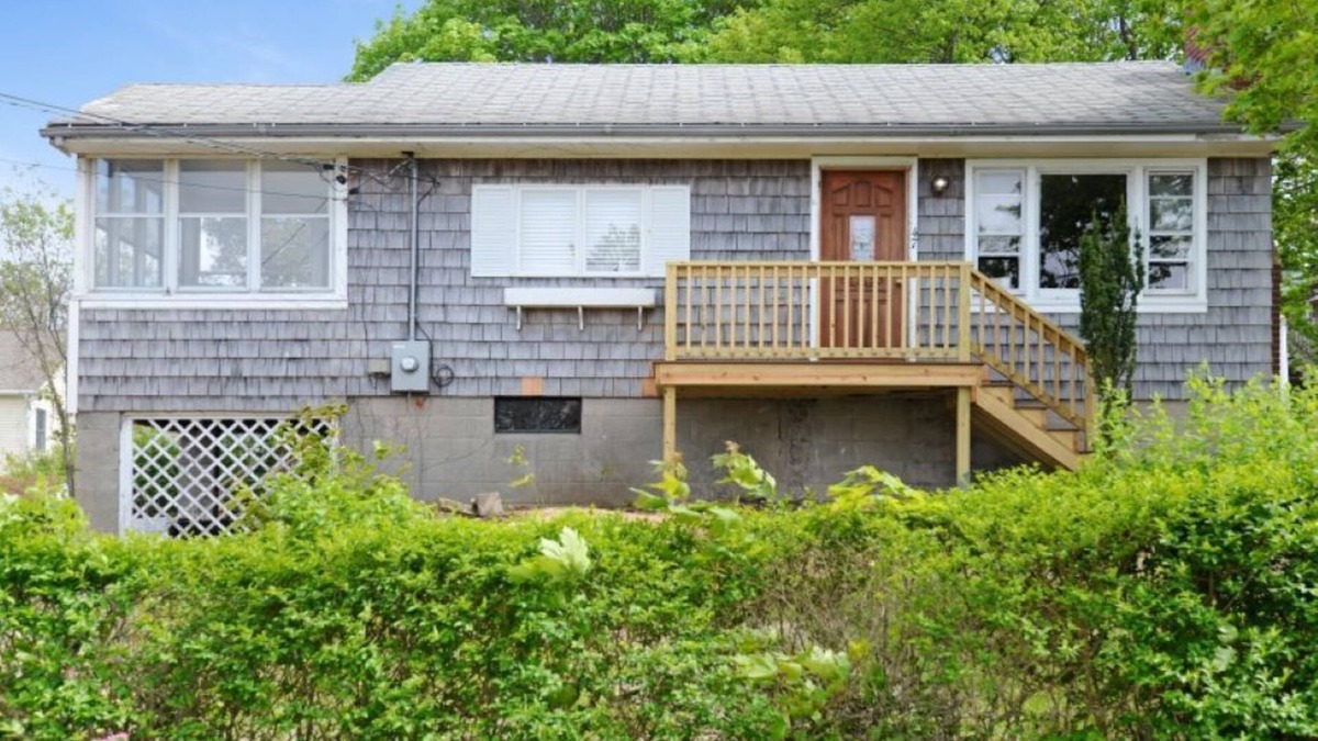 Baiting Hollow Cottage | Cozy Cottage On Long Island Sound Just Steps To Beach