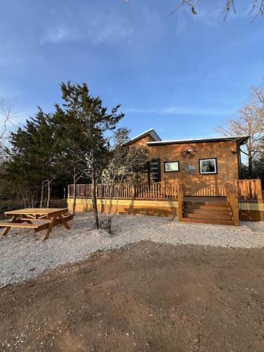 Cedar Creek House | Cozy Cottage Retreat in Nature