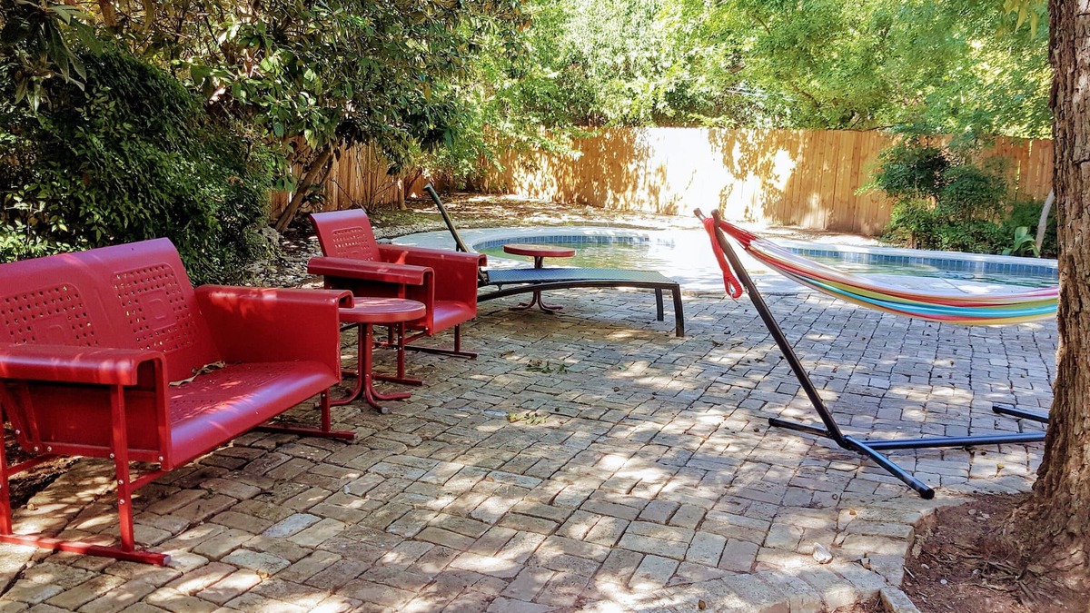 Highland Park West House | Cozy cottage w/pool in convenient Highland Park!