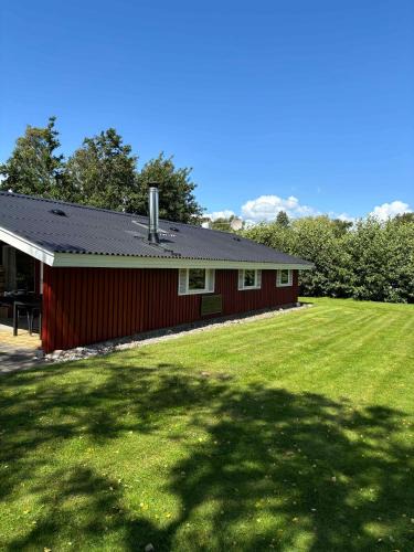 Skovmose House | Cozy Cottage With A Wilderness Hot Tub