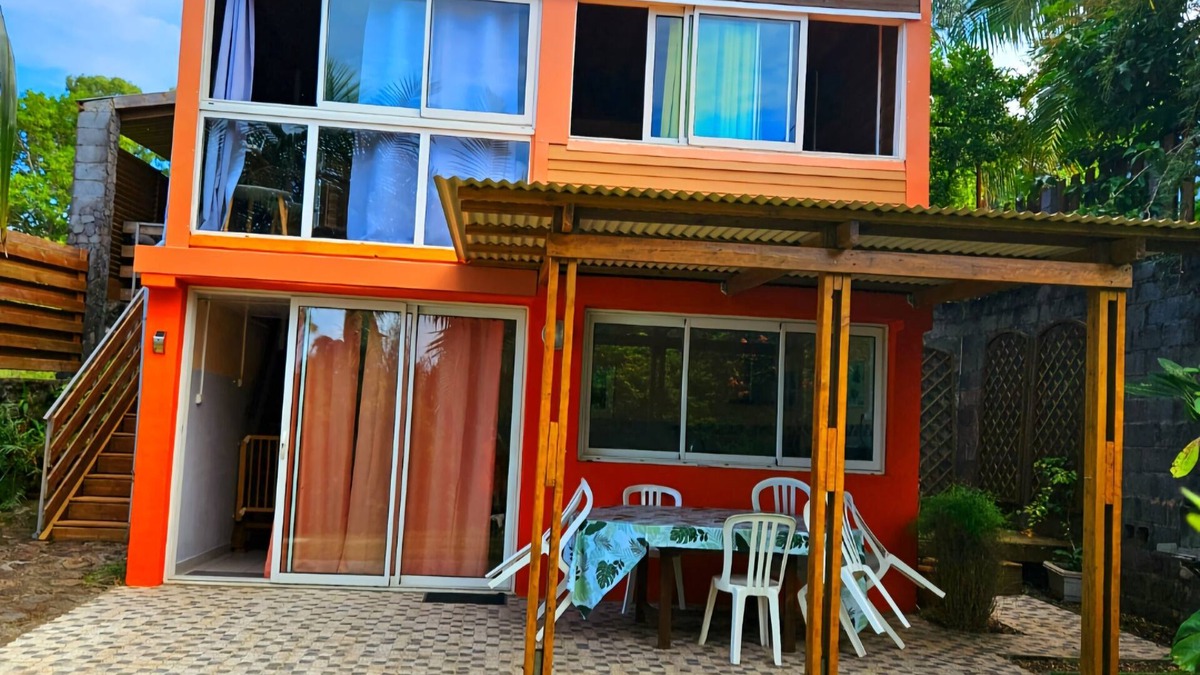 Les Avirons Ski Chalet | Cozy cottage with panoramic views