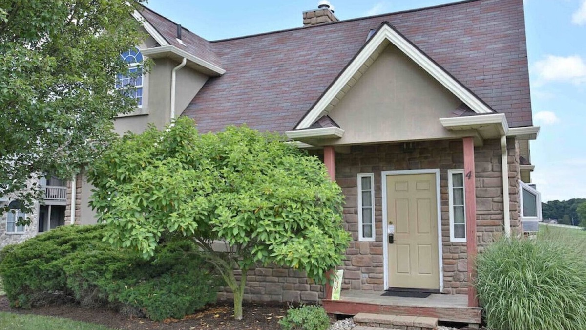 Millersburg Cottage | Cozy Cottage With Seasonal Resort Pool/Hot Tub