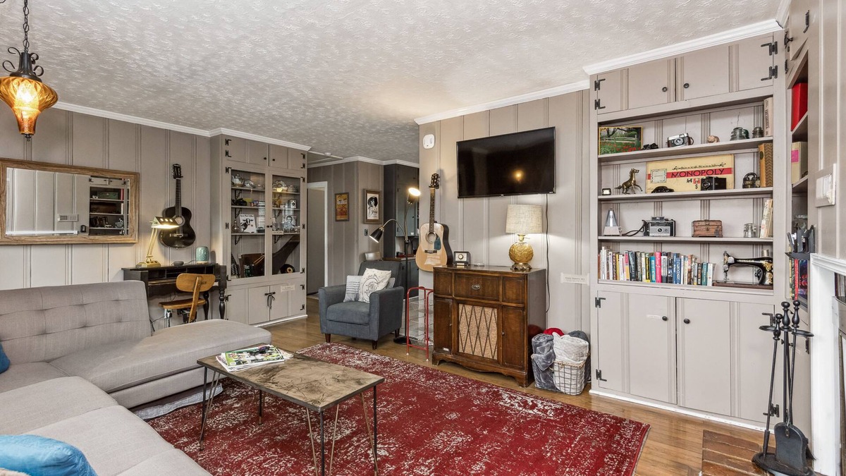Donelson House | COZY COTTAGE with thoughtful touches close to the AIRPORT, DOWNTOWN, & OPRY