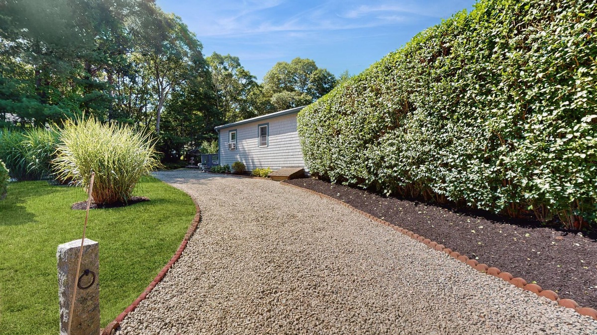 Osterville Cottage | Cozy cottage with tranquil charm, natural beauty & great location