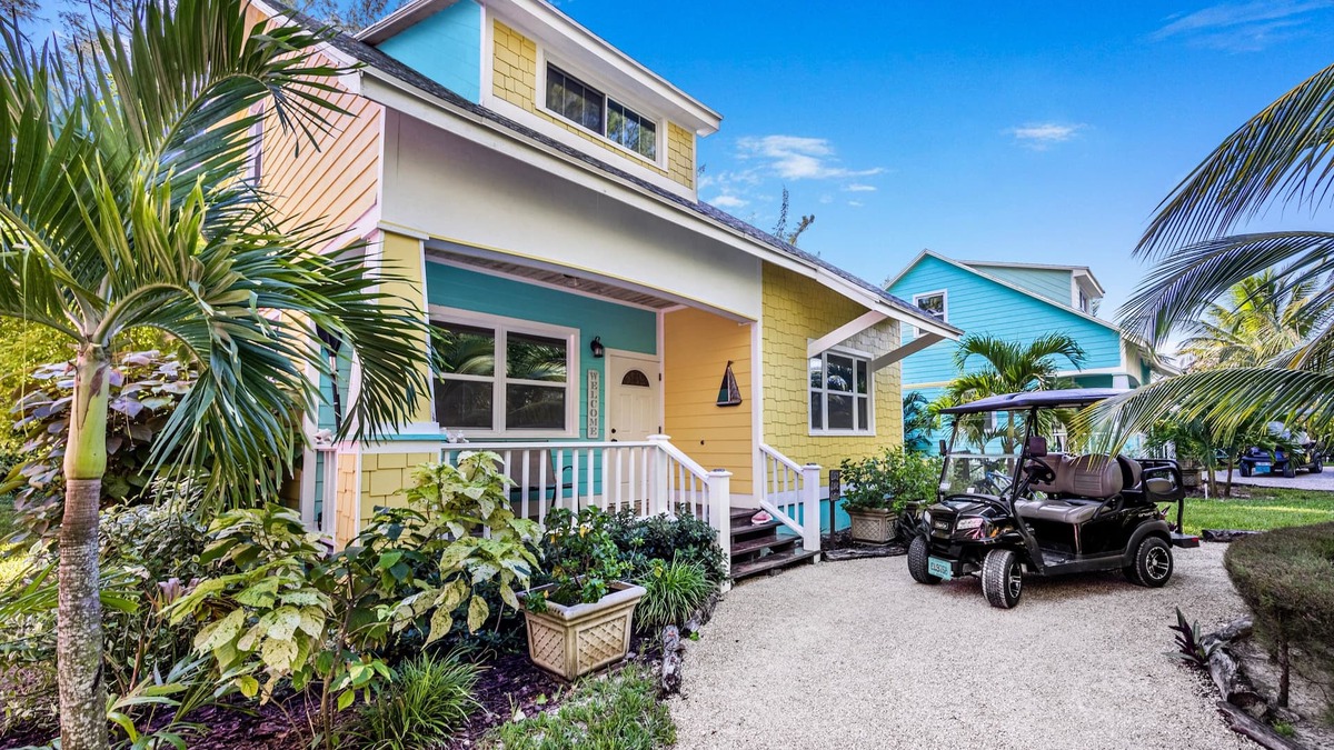 Spanish Wells House | Cozy Cove/Beach/FREE Golf Cart/Umbrella/Chairs/Kayak/Quiet Dead End Street