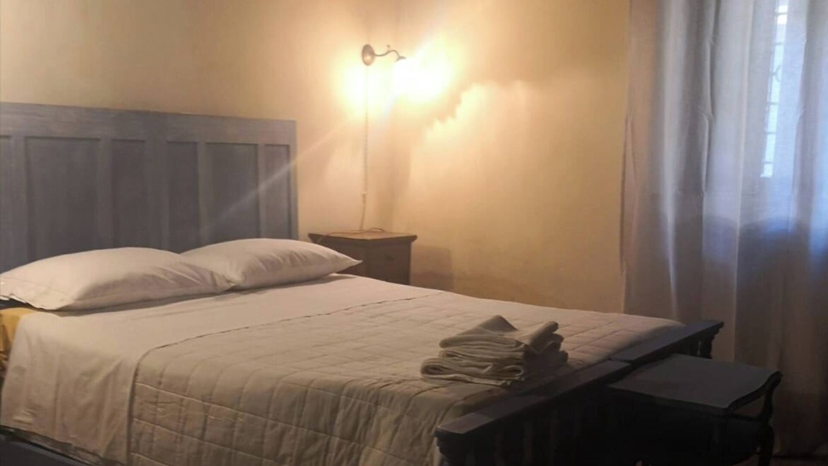 Umbertide Apartment | Cozy detached house in the historic center of Umbertide indoor garden